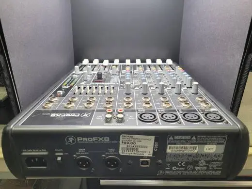 Mackie - PROFX8 2
